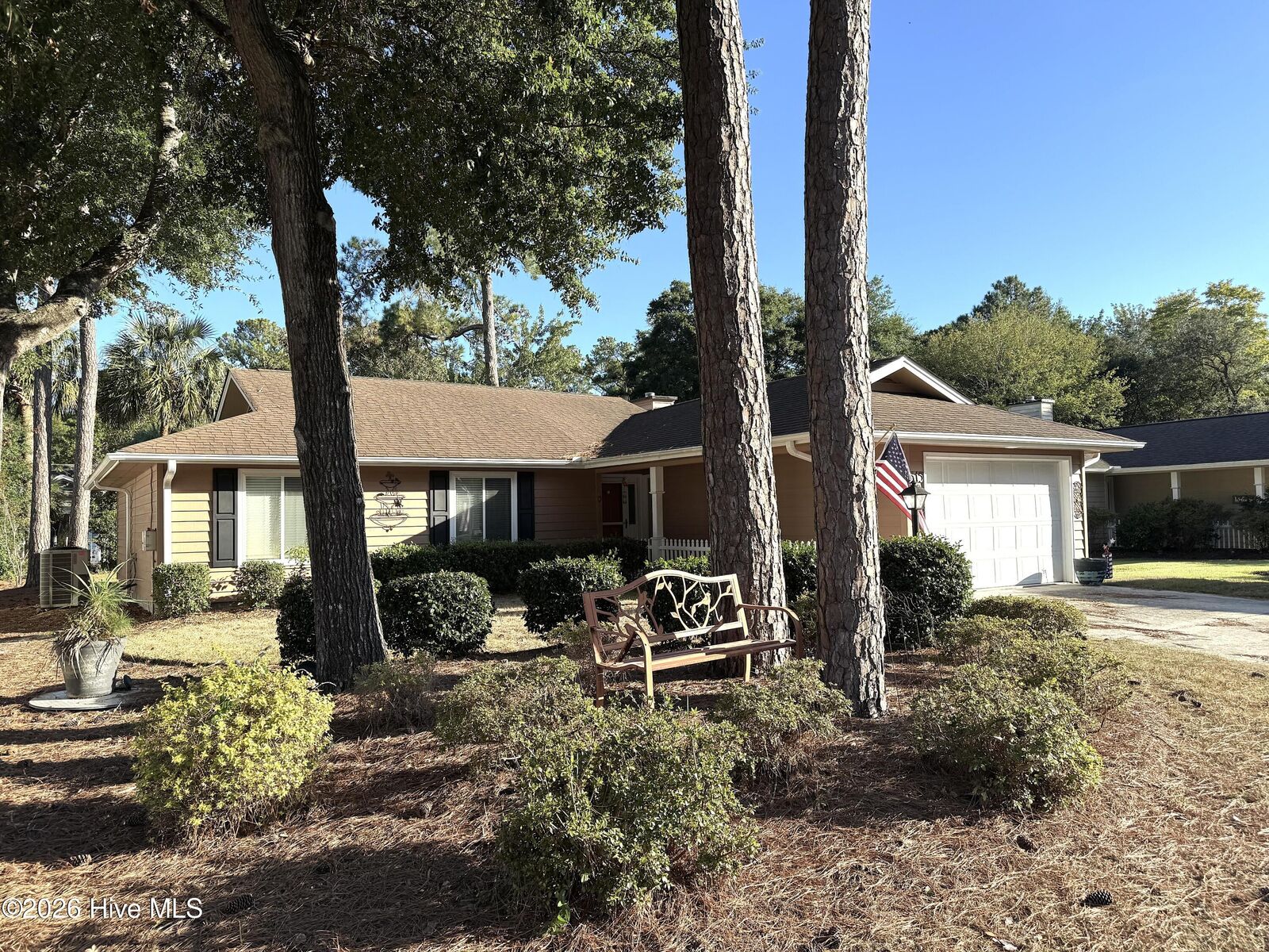 Property Photo: 515 Fairway Drive W NC 28468