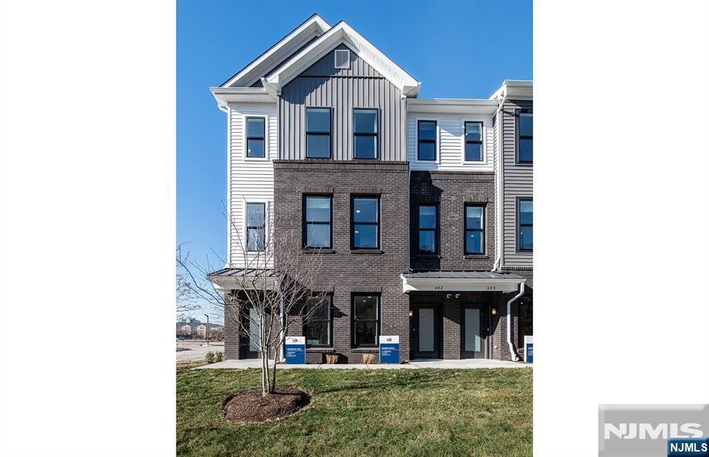 Property Photo: 200 E Willow Street 211 NJ 07032