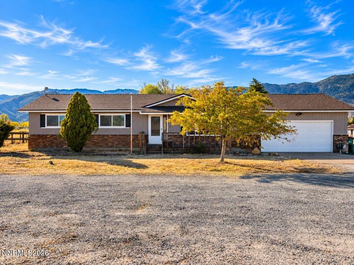 Property Photo: 5655 Meacham Street NV 89704