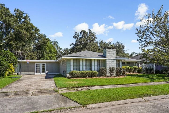 Property Photo: 9413 Mark Lane LA 70123
