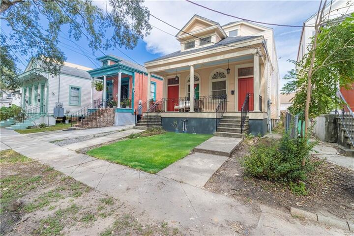 Property Photo:  3305 Banks Street  LA 70119 