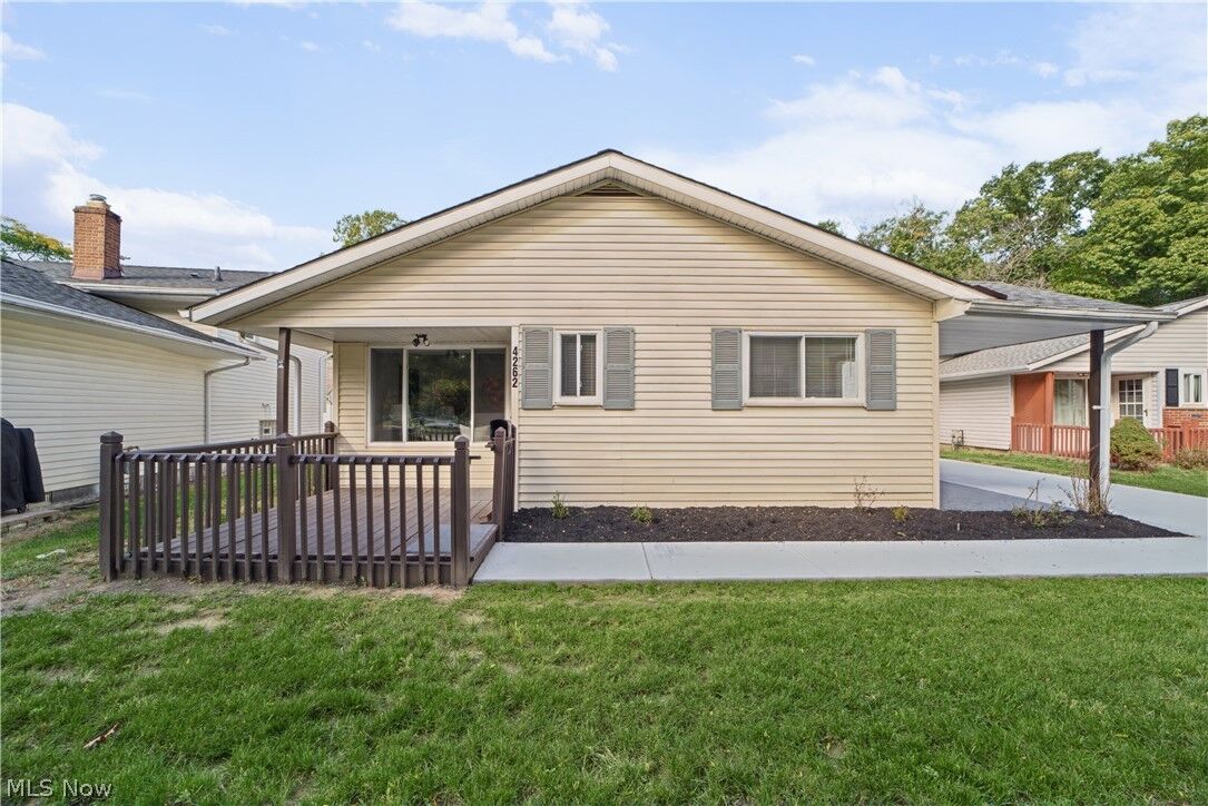 Property Photo: 4262 W 181st Street OH 44135