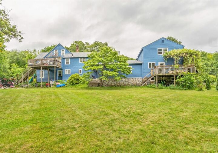 Property Photo: 233 South Street NH 03055