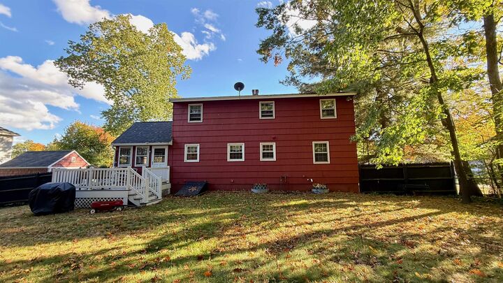 Property Photo: 10 Newman Drive NH 03062-2003