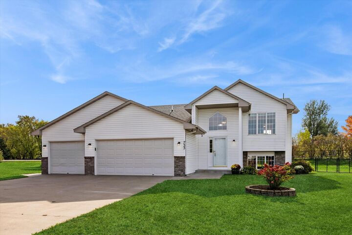 Property Photo:  733 O'Brien Parkway  MN 56011 