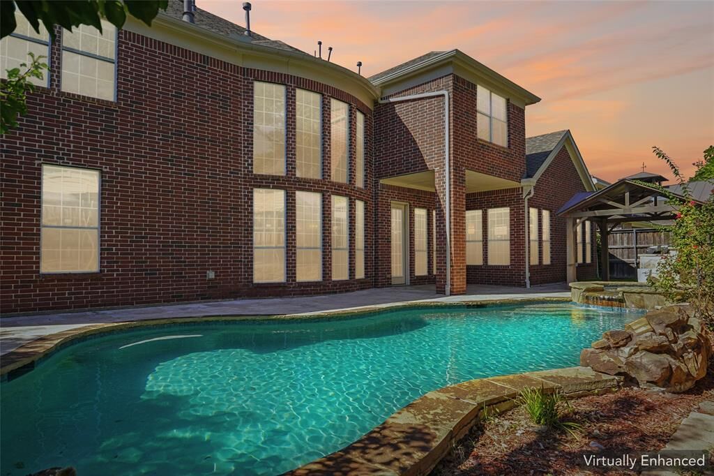 Property Photo: 1112 Avondale Drive TX 75094