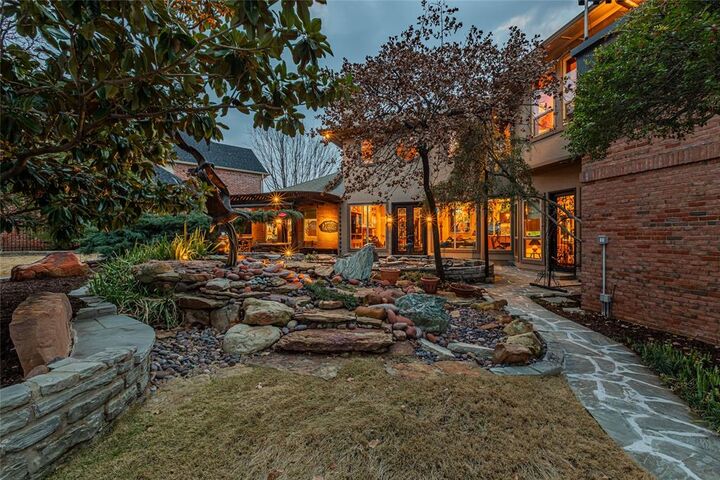 Property Photo:  800 Oakwood Court  TX 75077 