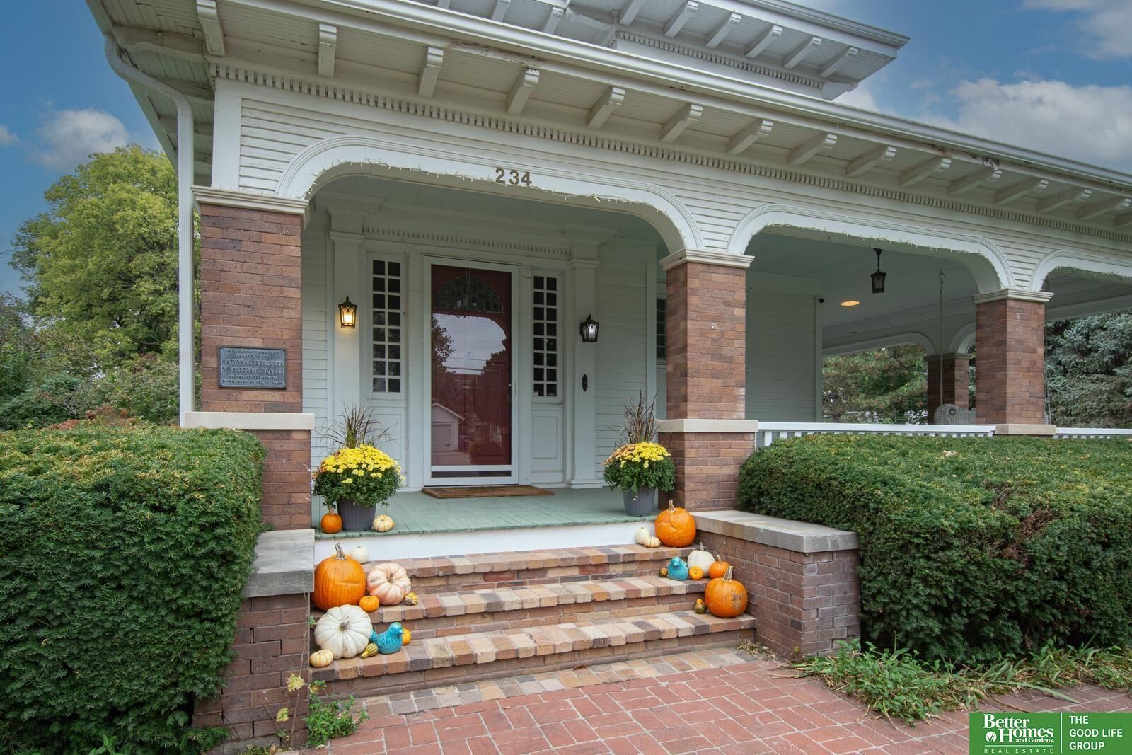 Property Photo:  234 W 10th Street  NE 68025 