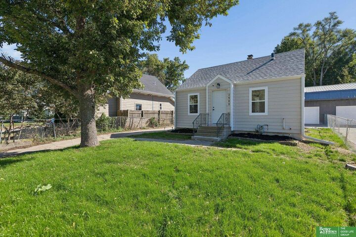 Property Photo:  3909 Blondo Street  NE 68111 