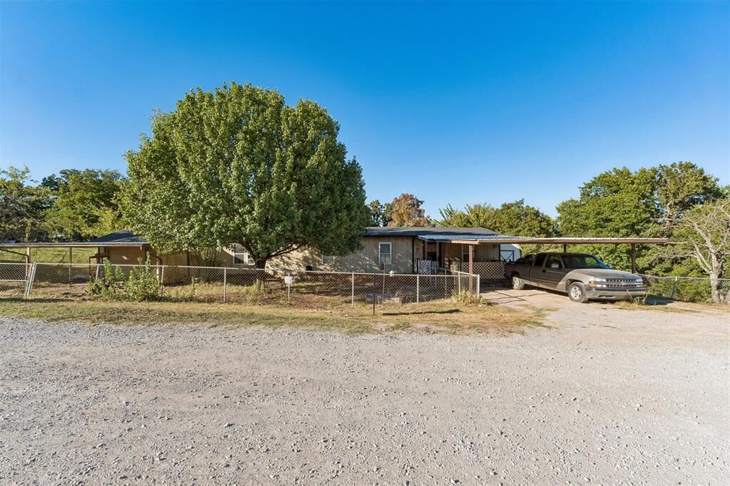 Property Photo:  19001 Rolling Oak Road  OK 74857 