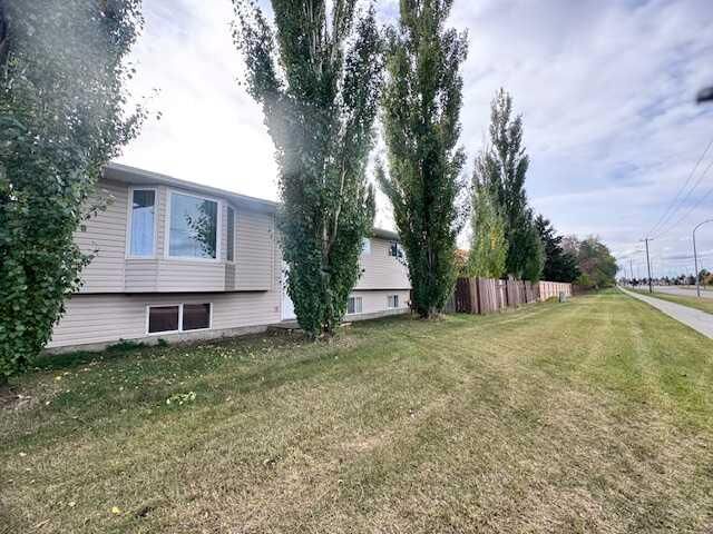Property Photo: 3512 57 Avenue AB T9V 1S7