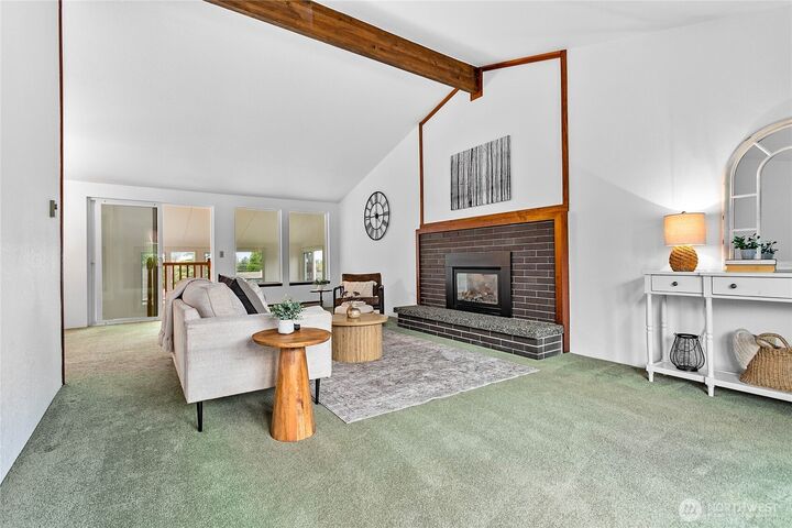 Property Photo: 2301 Huron Street WA 98229