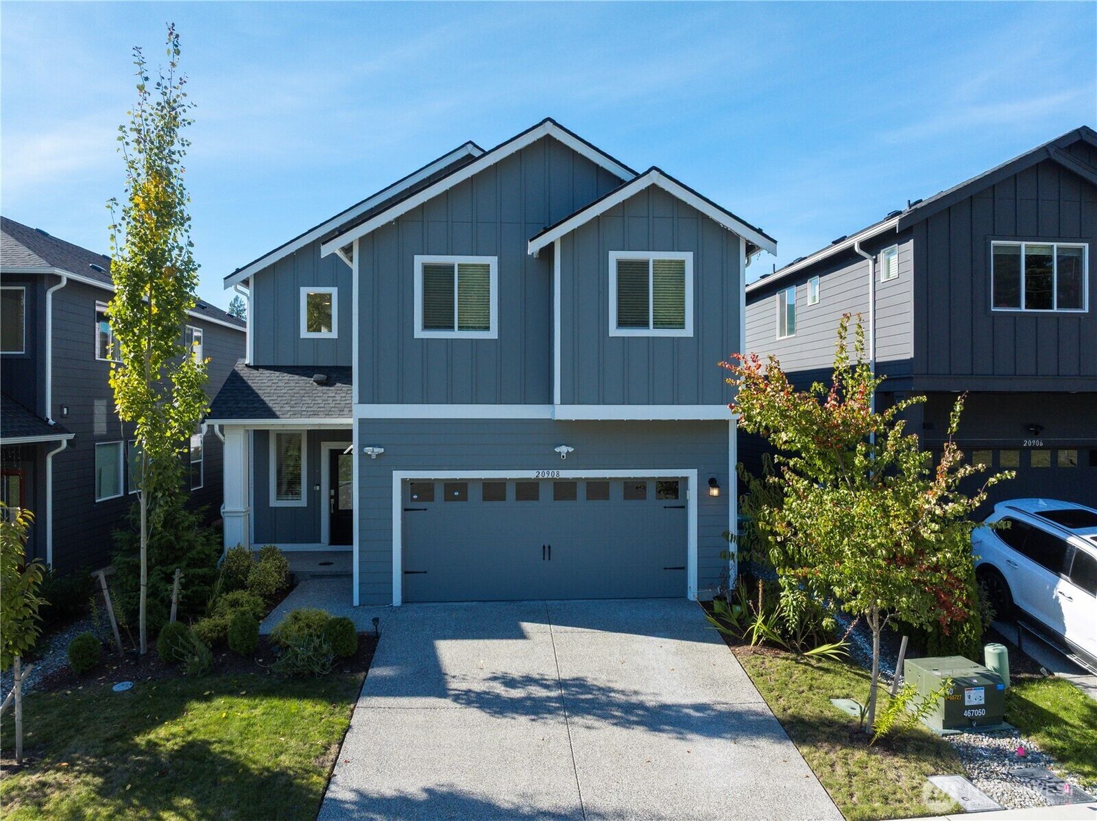 Property Photo:  20908 SE 42nd Dr  WA 98021 