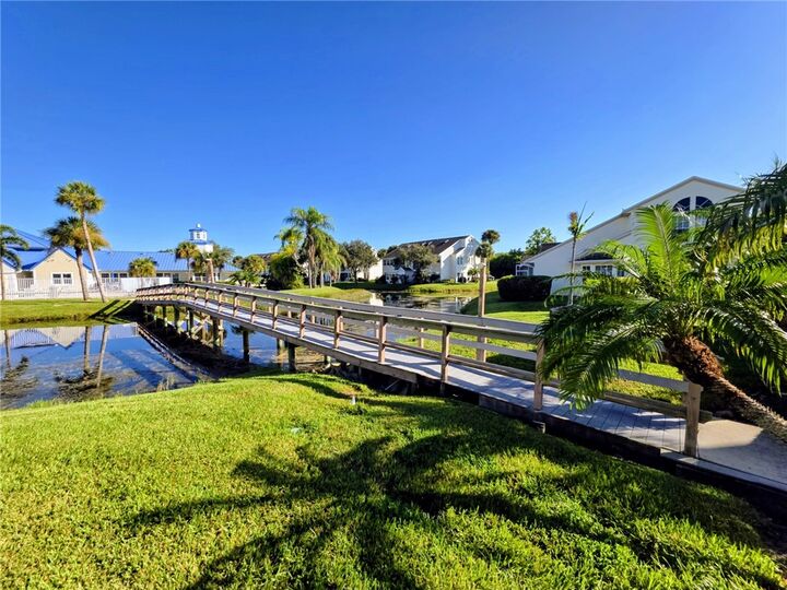 Property Photo: 1867 Aynsley Way 2 FL 32966