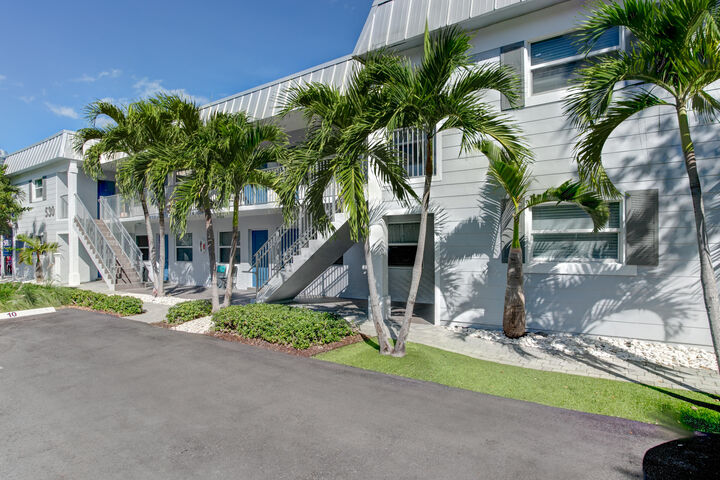 Property Photo:  530 S Federal Highway 3  FL 33301 