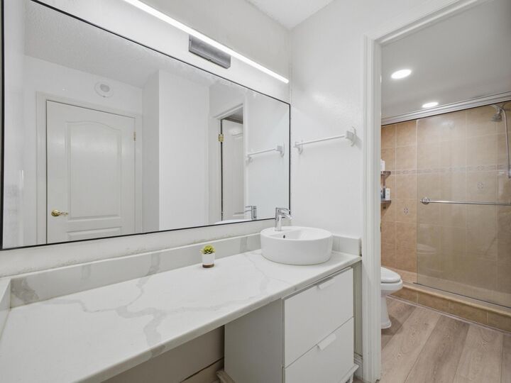 Property Photo:  2101 S Ocean 202  FL 33019 