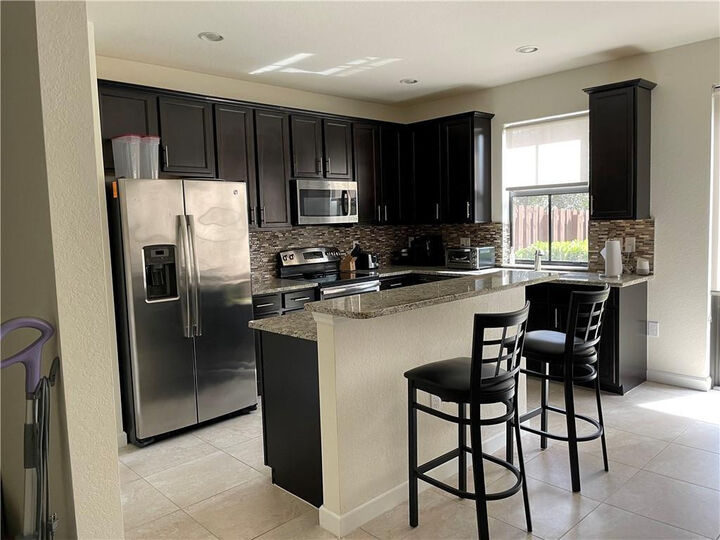 Property Photo:  12190 Village Place  FL 33325 