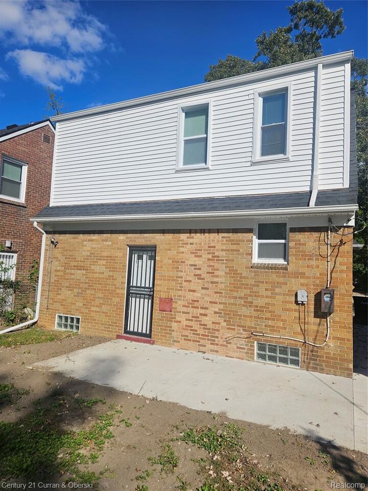 Property Photo:  16755 Rutherford Street  MI 48235 
