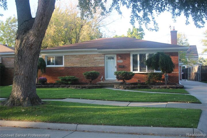 Property Photo:  21205 Centennial  MI 48081 