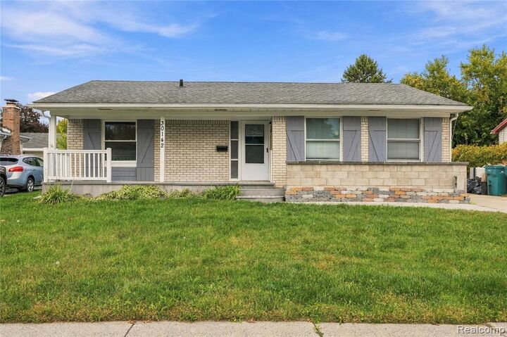 Property Photo: 30142 Jamestown Street MI 48174