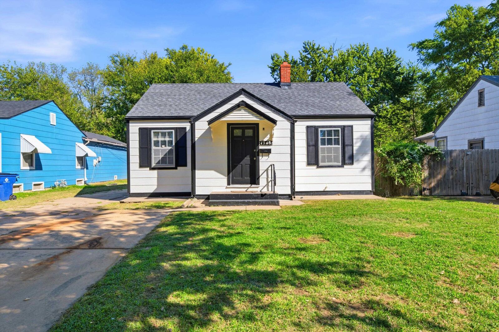 Property Photo: 1248 N Pershing Ave KS 67208
