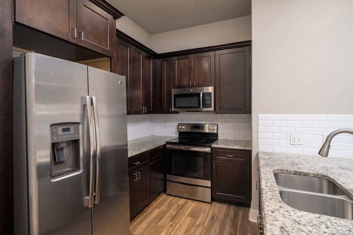 Property Photo:  3067 View Ridge Dr 9  TX 78070 