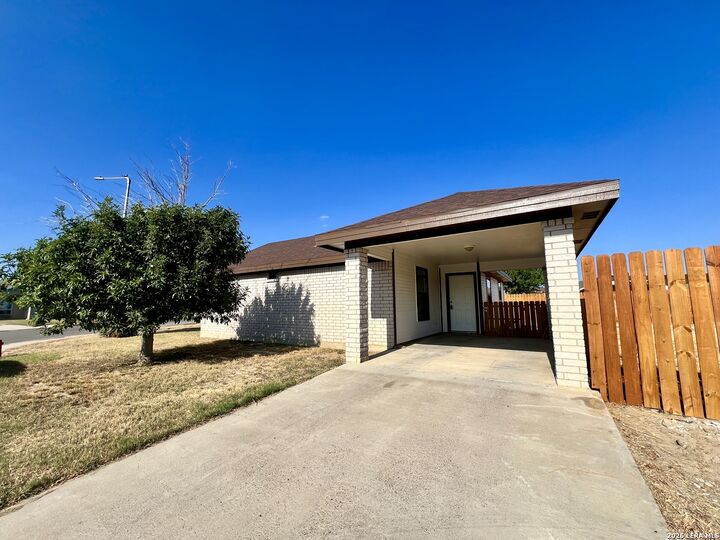 Property Photo: 2277 Cantera Circle TX 78852