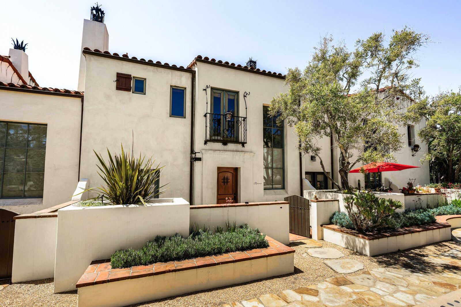 Property Photo: 1011 Rinconada Road B CA 93101