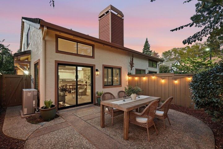 Property Photo:  2074 Wente Way  CA 95125 