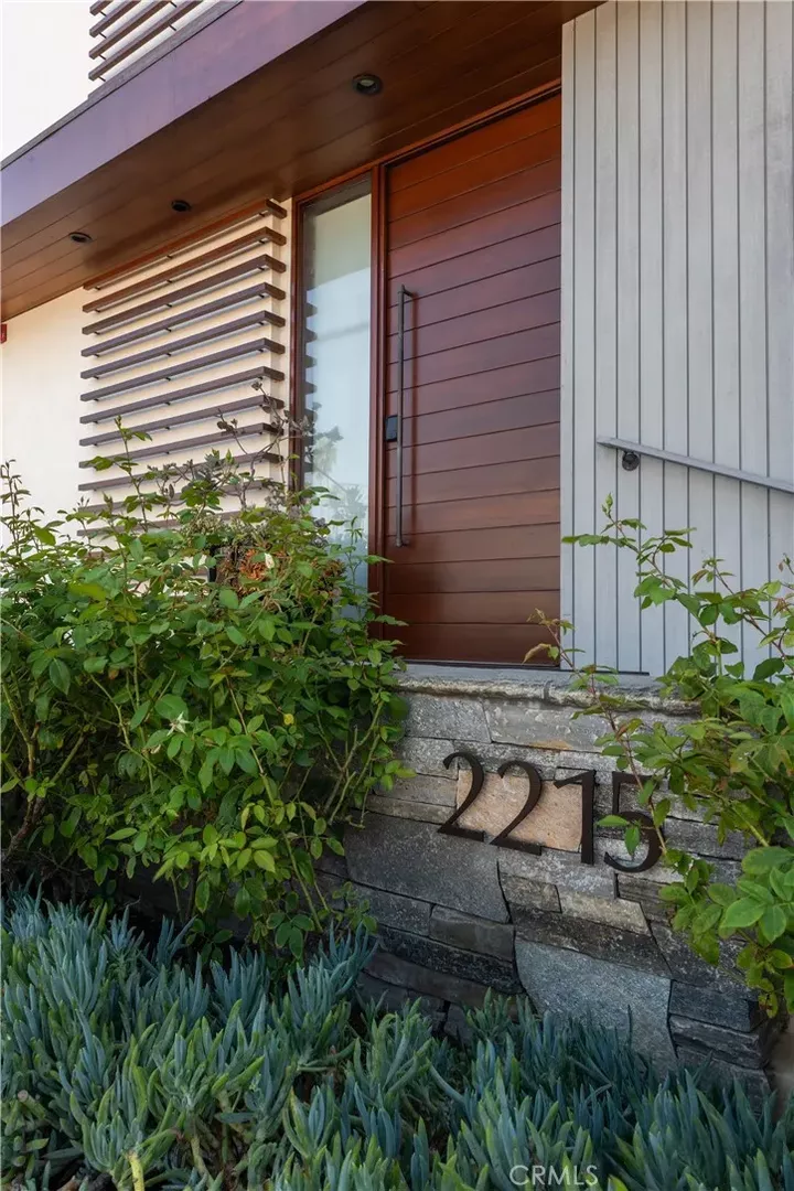 Property Photo:  2215 Manhattan Avenue  CA 90254 