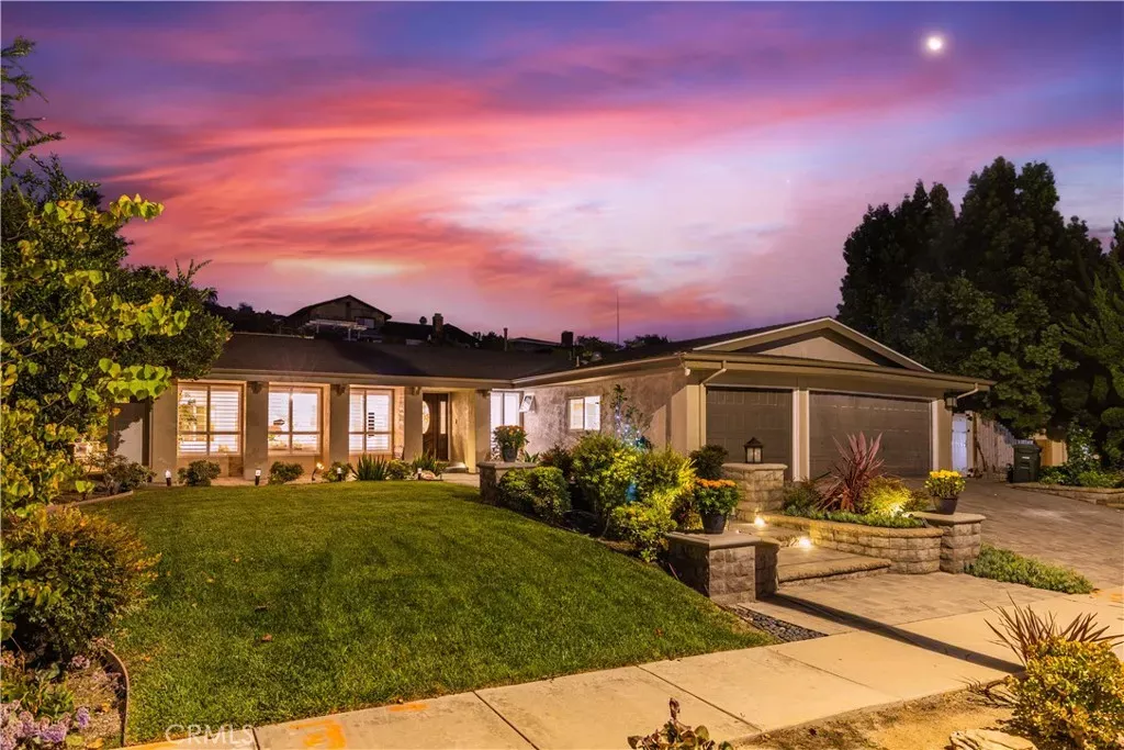 Property Photo: 30102 Via Rivera CA 90275