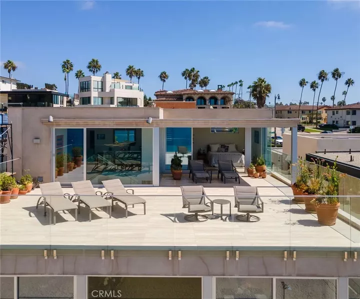 Property Photo:  737 Esplanade  CA 90277 