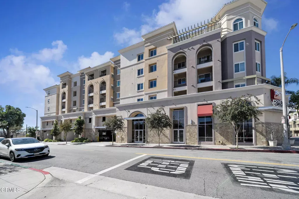 Property Photo:  11 S 3rd Street 517  CA 91801 