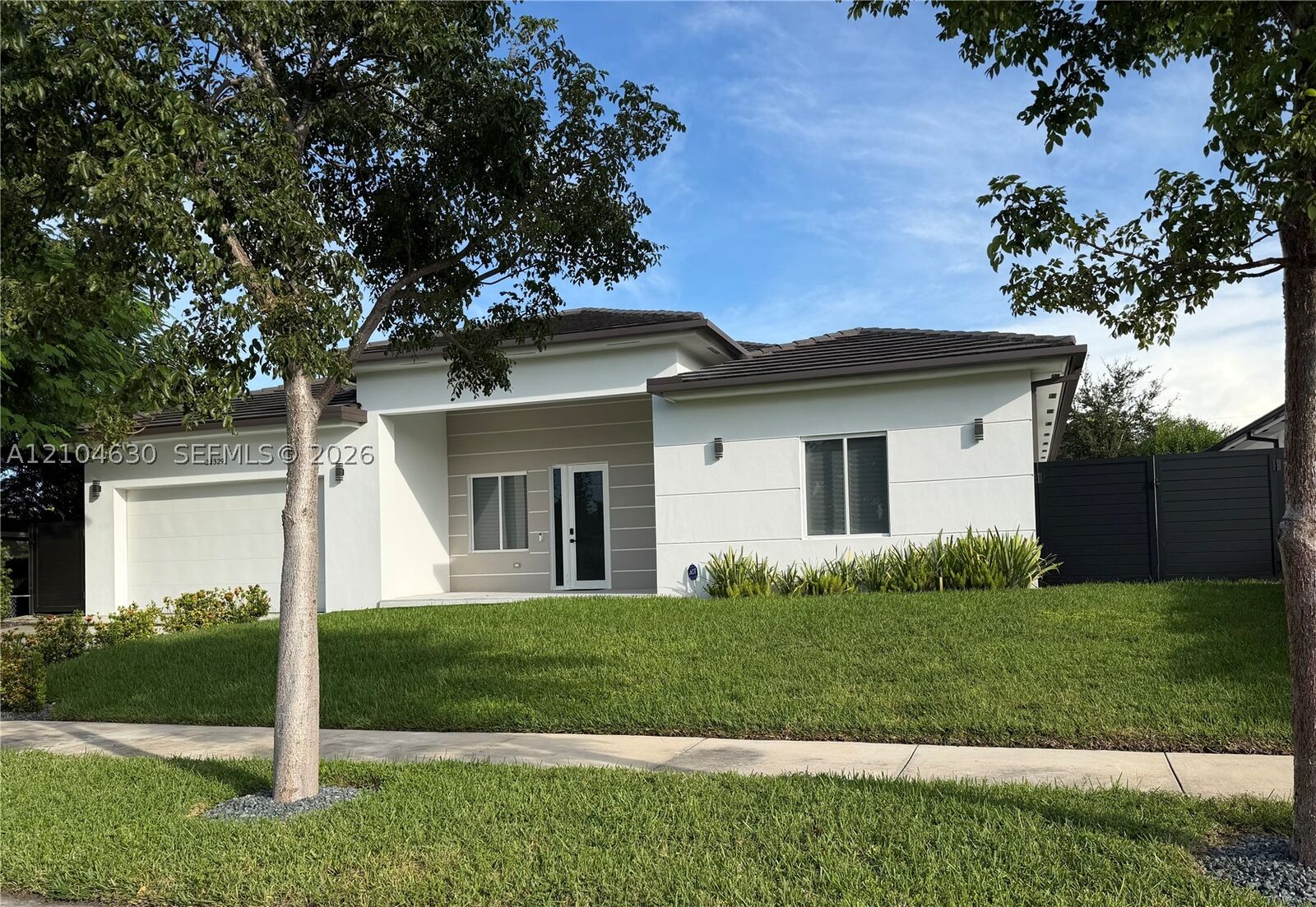 Property Photo: 21329 Ingraham Ave Rd FL 33189