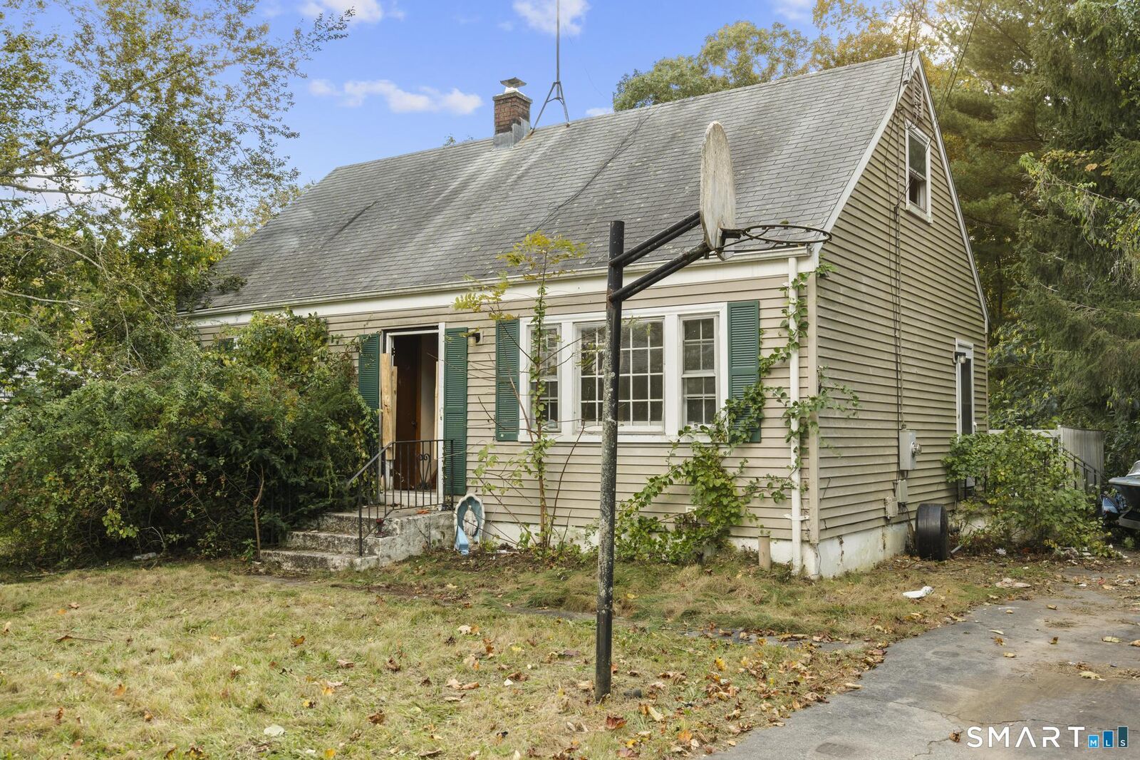 Property Photo:  63 Glendale Road  CT 06370 