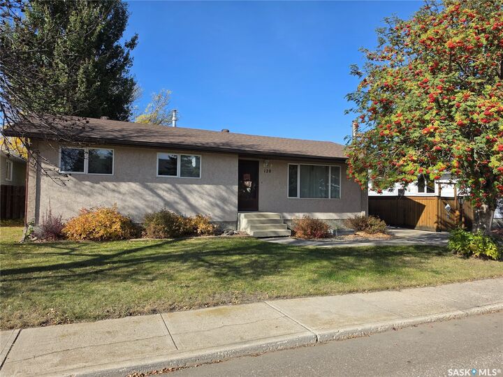 Property Photo: 128 Centennial Crescent SK S0K 4L0