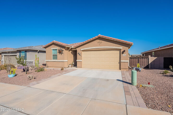 Property Photo: 21388 E Charmaine Road AZ 85145
