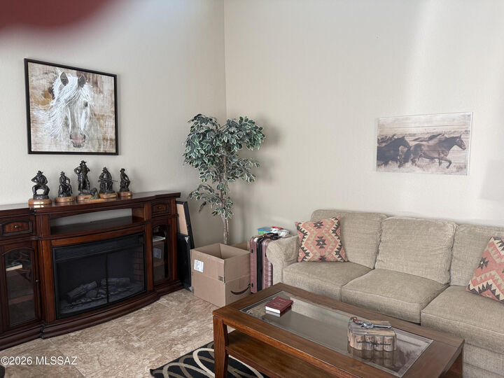 Property Photo:  204 N Cobalt Drive  AZ 85614 