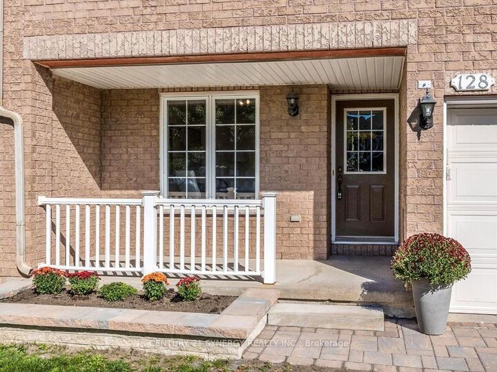 Property Photo:  128 Macassa Circle  ON K2T 1J9 