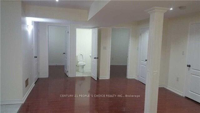Property Photo:  4339 Radisson(Basement) Crescent W  ON L5M 4C2 