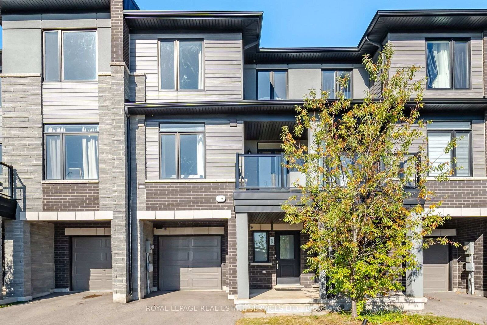Property Photo:  590 North Service Road 69  ON L8E 0K5 