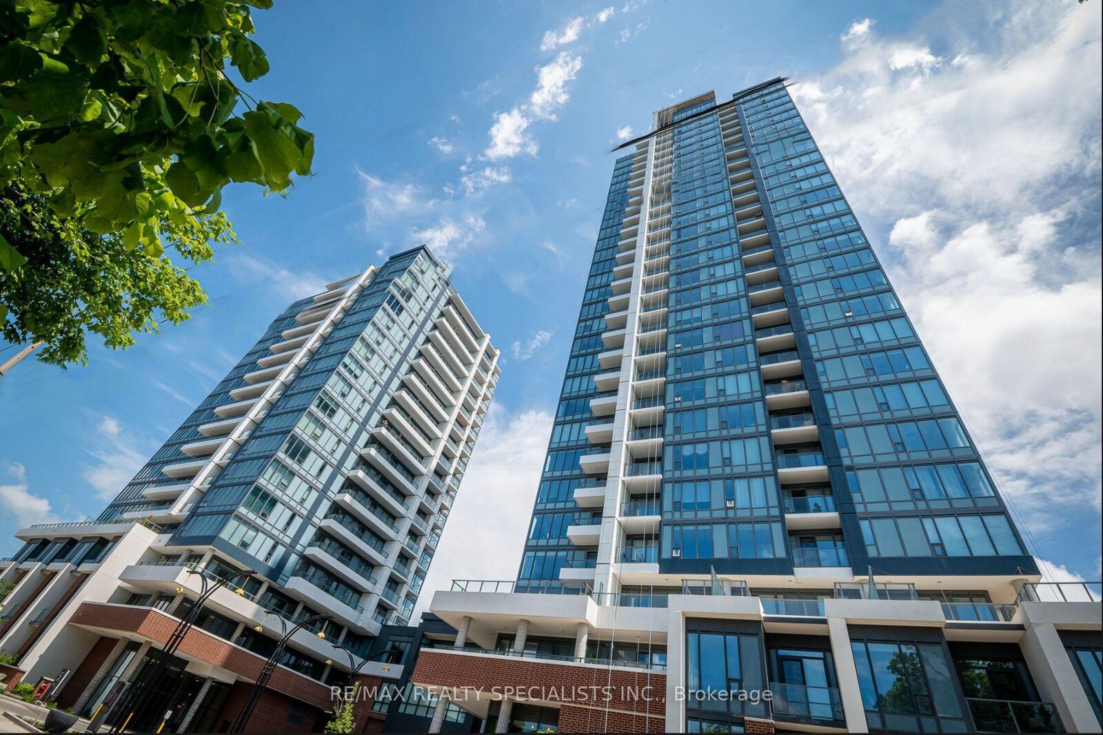 Property Photo: 15 Wellington Street 405 ON N2G 0E4
