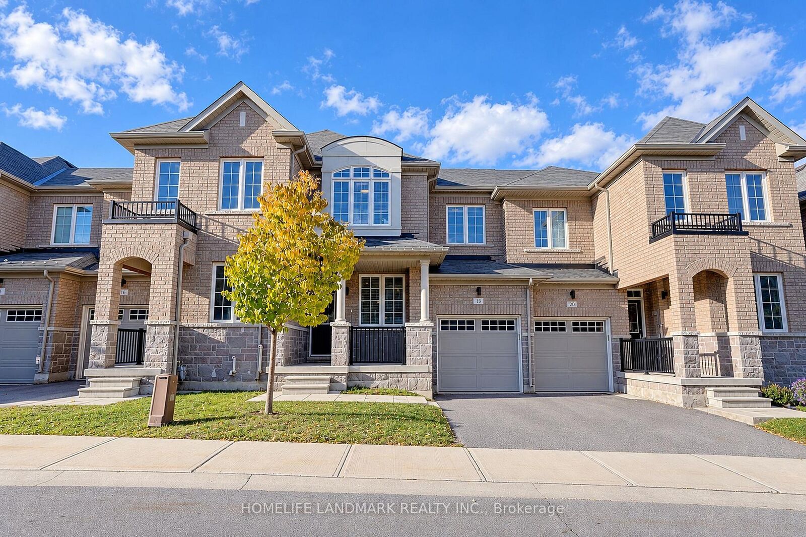 Property Photo:  18 Avonmore Trail  ON L6A 4Y4 