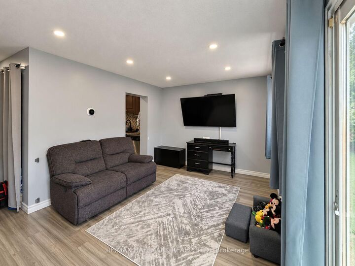 Property Photo: 81 Hansen Road N 98 ON L6V 3C7