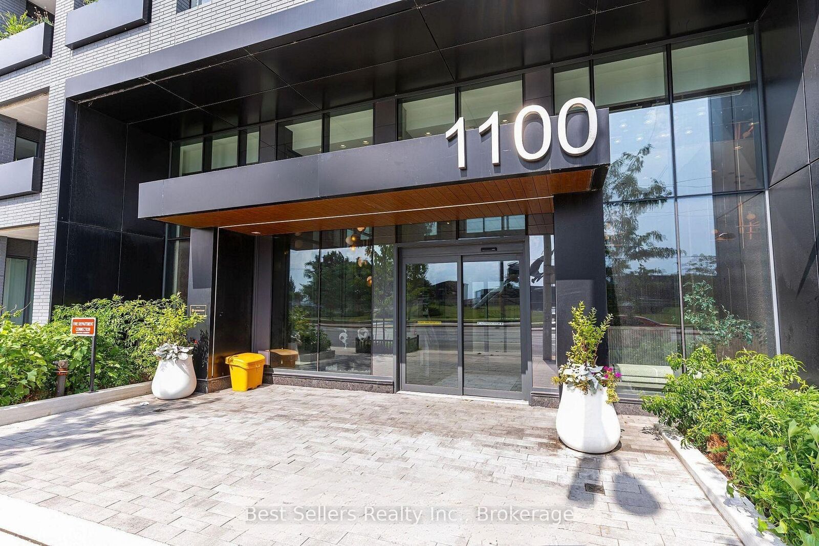 Property Photo: 1100 Sheppard Avenue W 908 ON M3K 0E4