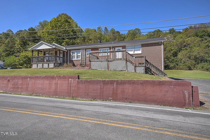 Property Photo:  1110 Jackson Hollow Road  TN 37663 