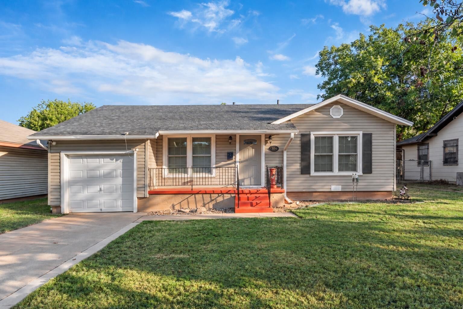 Property Photo: 1654 Dayton Avenue TX 76301