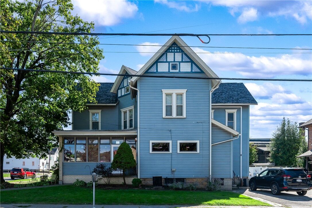Property Photo: 228 N Washington St PA 16001