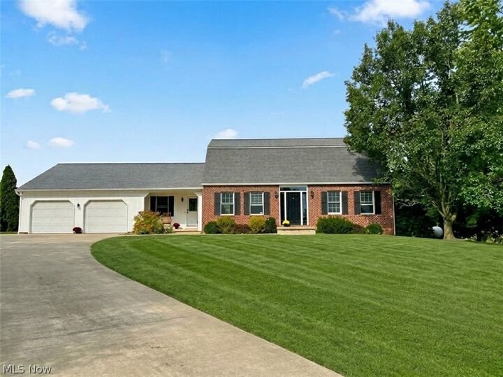 Property Photo:  35060 Salem Grange Road  OH 44460 
