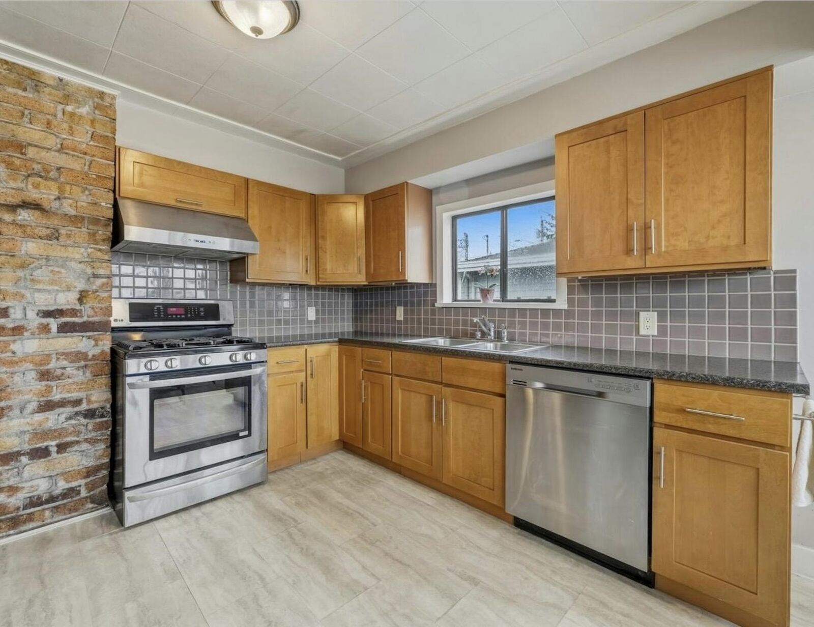 Property Photo:  2206 Eighth Avenue  BC V3M 2V1 